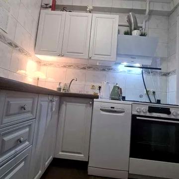 Лесі Українки бульв., 28