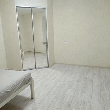 5-та Заводська вул., 226