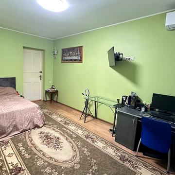 Науки просп., 63