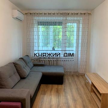 Голосіївський просп. (40-річчя Жовтня), 94/1