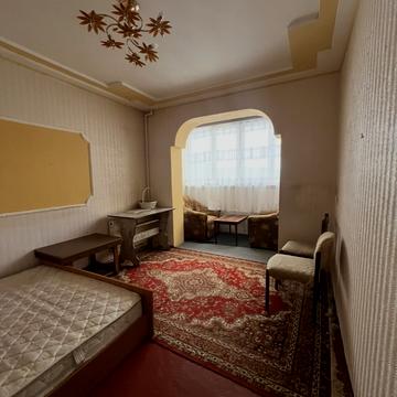 Максима Залізняка вул., 18