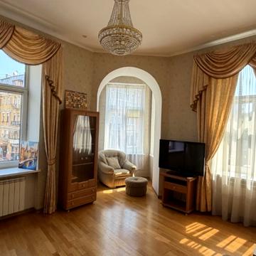 Ярославів Вал вул., 21-Г