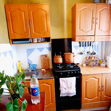 Кам'янецька вул., 48