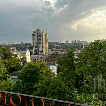 Микільсько-Ботанічна вул., 7/9