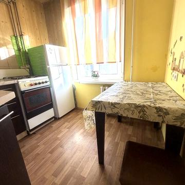 Леся Курбаса просп., 4