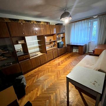 Юності просп., 42