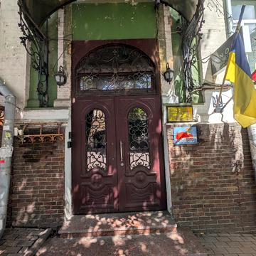 Михайлівська вул., 16-А