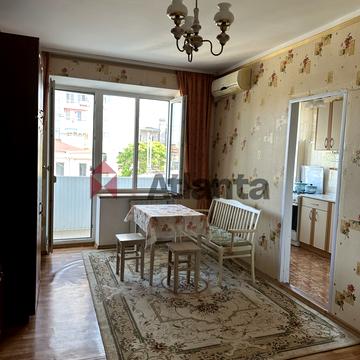 Базарна вул., 34