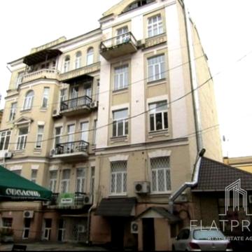 Шота Руставелі вул., 15-Б