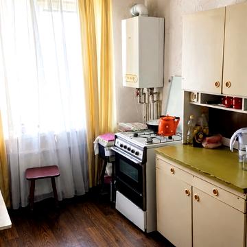 Героїв просп., 4