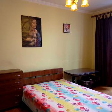 Лесі Українки бульв., 24