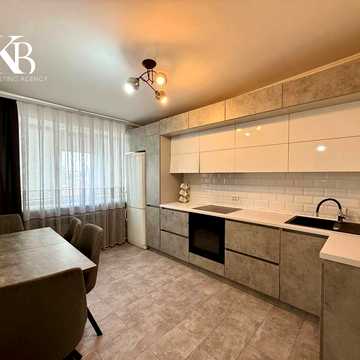 Буковинська вул., 5