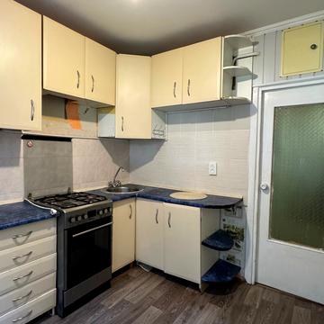 Михайла Лушпи просп. (Космонавтів), 52