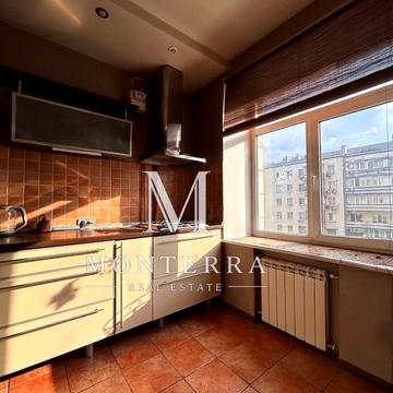 Велика Васильківська вул. (Червоноармійська), 111/113