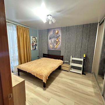 Журавлина вул., 4