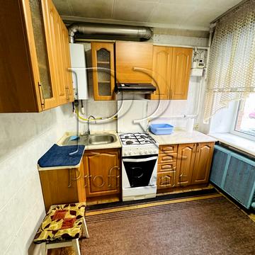 Введенська вул., 15