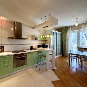 Олександра Кониського вул., 28А-30А