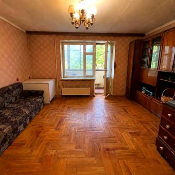 Святошинська вул., 6