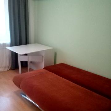 Академіка Доброхотова вул., 15