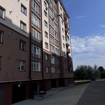 Яблунева вул., 6