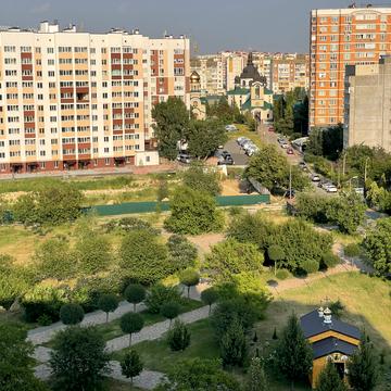 Святошинська вул., 52
