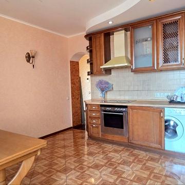 Осіння вул., 33