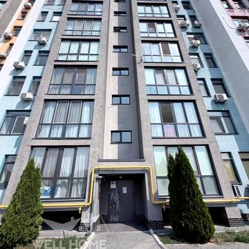 Броварська вул., 23