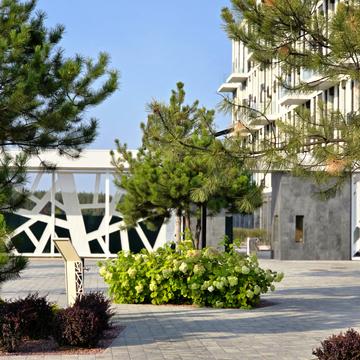 Петра Дорошенка вул., 44