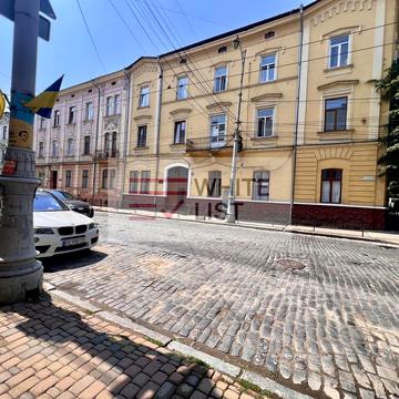 Головна вул., 52