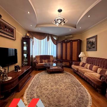 Володимира Івасюка просп. (Героїв Сталінграду), 6