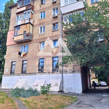 Верховної Ради бульв., 22