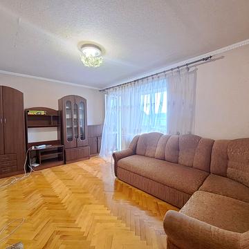 Золотогірська вул., 9