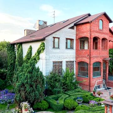 Олександрівський просп. (Косіора), 39