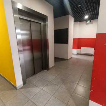 Героїв Крут вул., 10