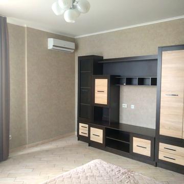 Ревуцького вул., 7-В