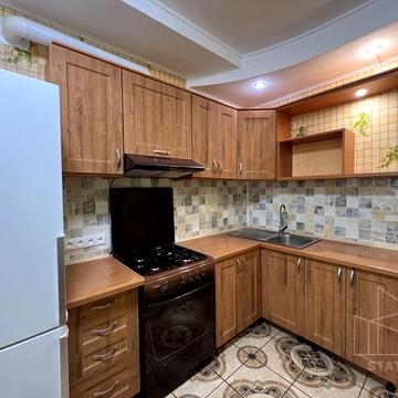 Лесі Українки вул., 6