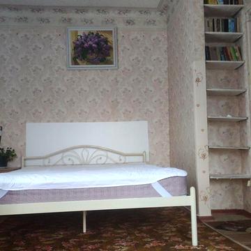 Юрія Глушка вул. (Подвойського), 10