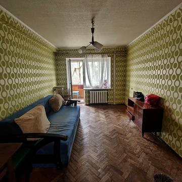 Академіка Корольова вул., 5