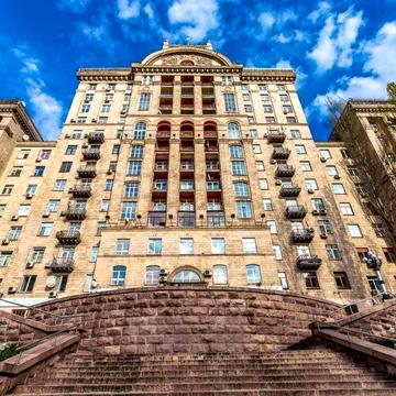 Хрещатик вул. (Kreschatic), 25