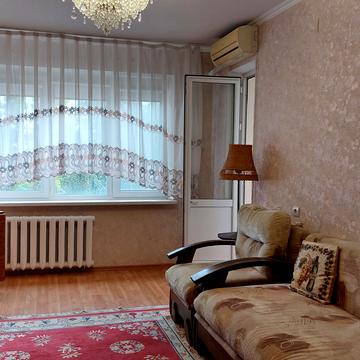 Академіка Заболотного вул., 35