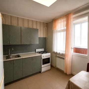 Жоліо Кюрі вул., 64