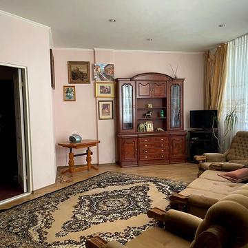 Шевченка просп., 33