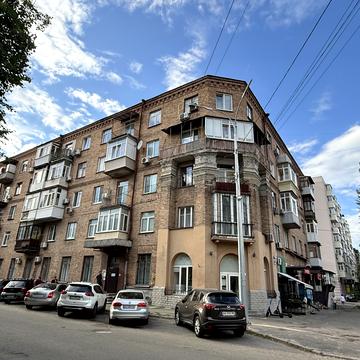 Машинобудівна вул., 32/22
