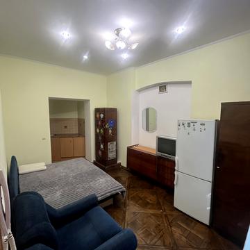 Личаківська, 4