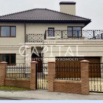 Карєрна вул., 25