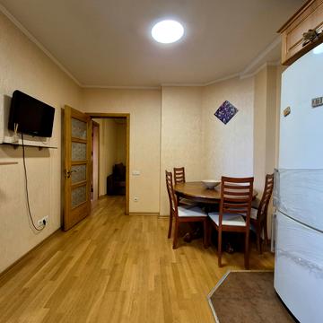 Осіння вул., 33