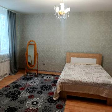 Бориса Гмирі вул., 4
