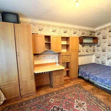 Пост-Волинська вул., 2/103