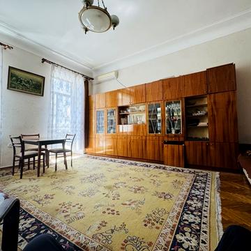 Шота Руставелі вул., 20