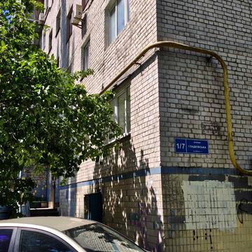 Гладківська вул. (Калінінградська), 1/7